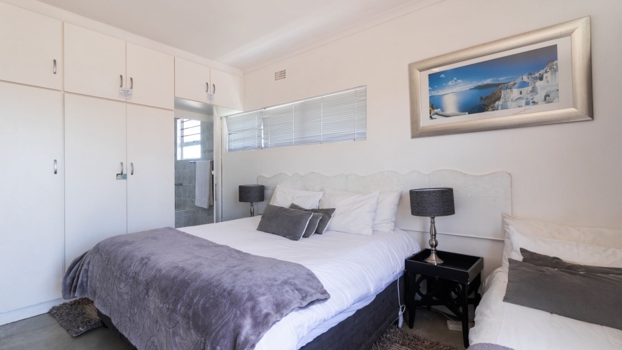 8 Bedroom Property for Sale in Country Club Western Cape